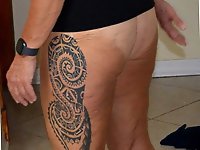 Images of an effortlessly used sexual toy