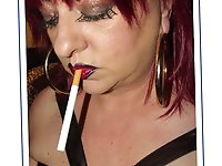 Older strumpets are spreading their legs