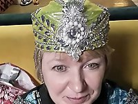 Fascinating tart takes off sexy bra