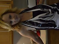 Mature cunt gets fingered until it cums