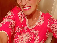 Lass is spreading her pussy lips on picture